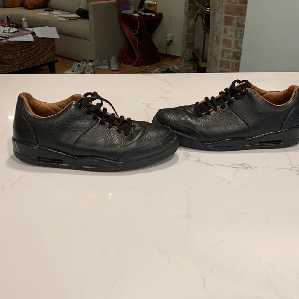 Men's Black Leather Athletic Sneakers - Casual Comfort